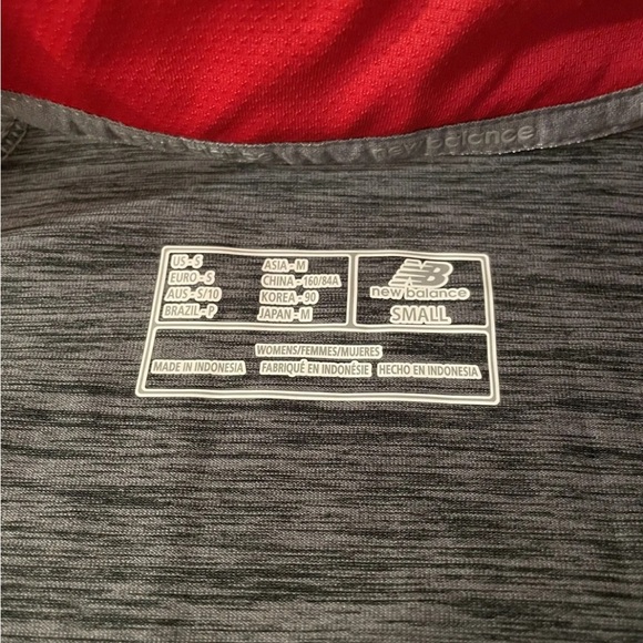 New Balance Women’s Size Small Athletic Half Zip Pullover Long sleeve RedGray - Picture 4 of 5
